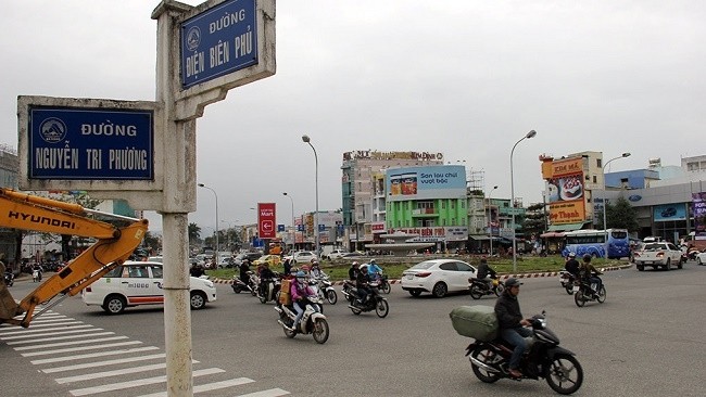 The junction of Dien Bien Phu, Nguyen Tri Phuong and Le Do streets