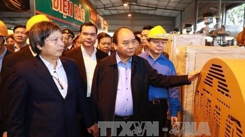 PM inspects waste-to-energy technology model in Ha Nam (Photo: VNA)