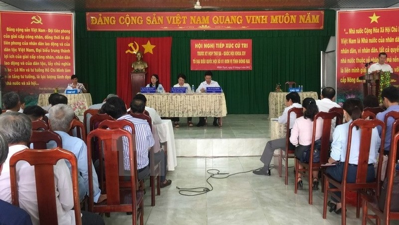 Politburo member Vo Van Thuong meets voters in Dong Nai
