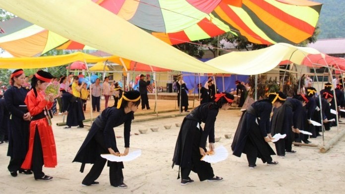 Moon worshipping festival of Tay ethnic people recognised as national  heritage | Nhan Dan Online