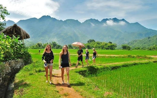 Vietnam hosts over 1 million foreign visitors in July