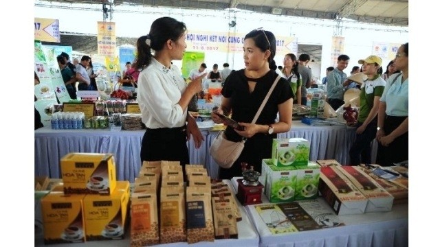Various products introduced at the EWEC fair, which opened in Da Nang on August 11. (Credit: NDO)