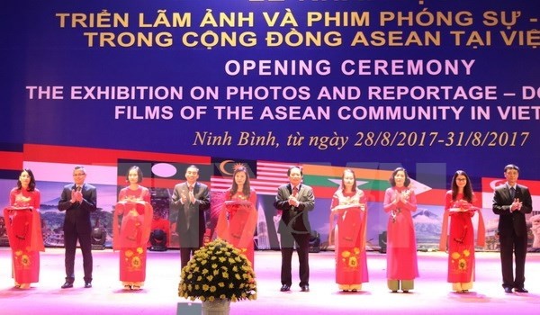 At the opening ceremony (Photo: VNA)