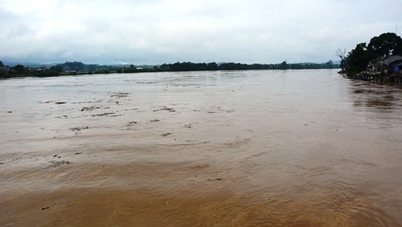 The water level of the Red River has been rising significantly.
