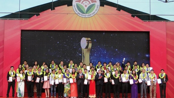 Over 100 typical rural industrial products honoured