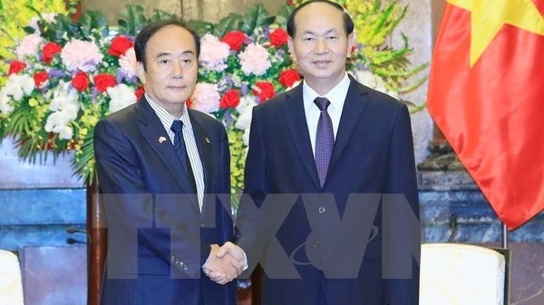 President Tran Dai Quang receives Governor of Saitama prefecture Kiyoshi Ueda in Hanoi (credit: VNA)