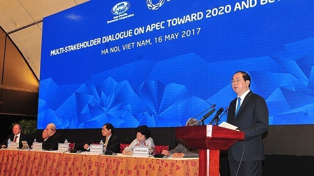 President Tran Dai Quang delivers his keynote speech at the Multi-Stakeholder Dialogue on APEC towards 2020 and beyond, Hanoi, May 16. (Credit: apec2017.vn)