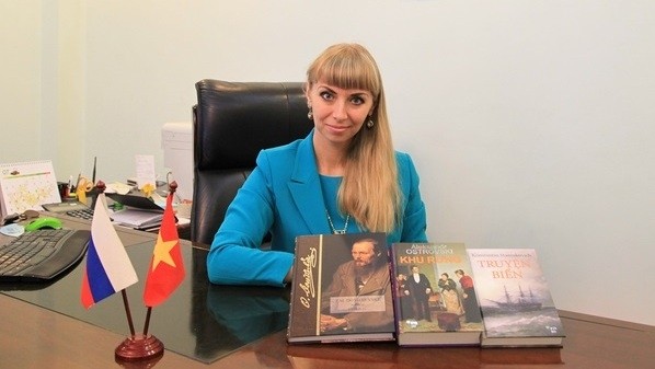 Director of the Russian Centre for Science and Culture in Hanoi Natalia Valerievna Shafinskaya 