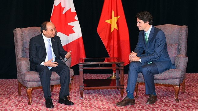 PM Nguyen Xuan Phuc (left) meets with Canadian PM Justin Trudeau on the sidelines of the G7 Summit 2016 in Japan.