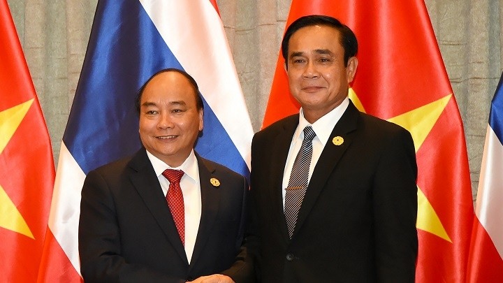 Prime Minister Nguyen Xuan Phuc and his Thai counterpart Prayuth Chan-ocha 