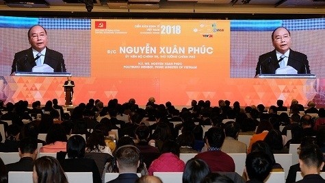 PM Nguyen Xuan Phuc addresses the second Vietnam Economic Forum in Hanoi on January 11. (Credit: VGP)