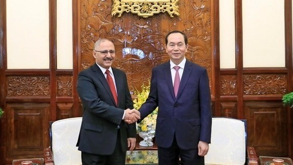 President Tran Dai Quang (R) hosts Egyptian Ambassador Youssef Kamal Boutros Hana (Photo: VNA)