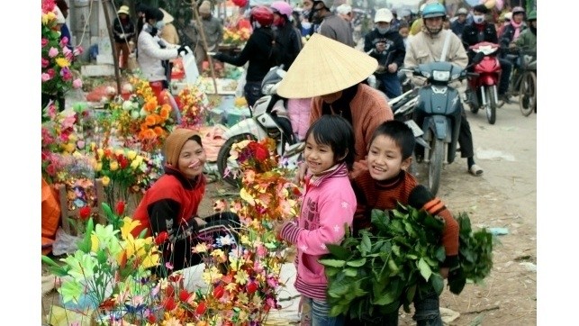 Children are the most eager to visit the Tet market. (Illustrative image)