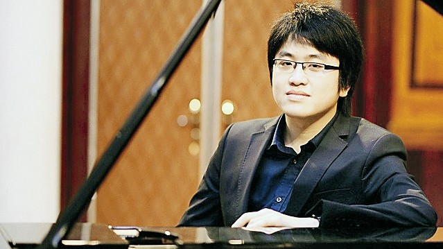 Pianist Luu Duc Anh