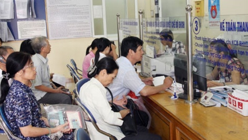 Social insurance transactions in Cau Giay district, Hanoi (Photo: VOV)