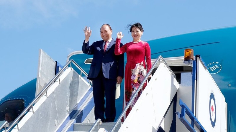 Prime Minister Nguyen Xuan Phuc and his spouse in Australia