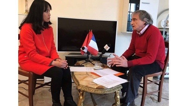 General Secretary of the France-Vietnam Friendship Association Jean Pierre Archambault in an interview with a Vietnam News Agency reporter.