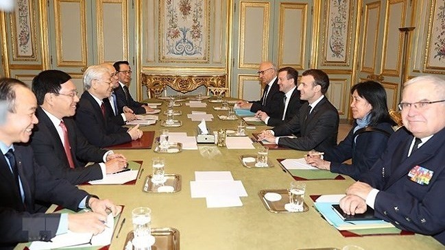 At the talks between Party General Secretary Nguyen Phu Trong and French President Emmanuel Macron in Paris. 