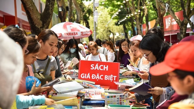 The Ho Chi Minh City Book Festival attracts nearly one million readers. (Photo: Zing.vn)