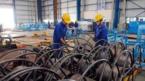 Production at the RK Engineering Co., Ltd at the Dinh Vu Industrial Zone in Hai Phong city. (Photo: VNA)
