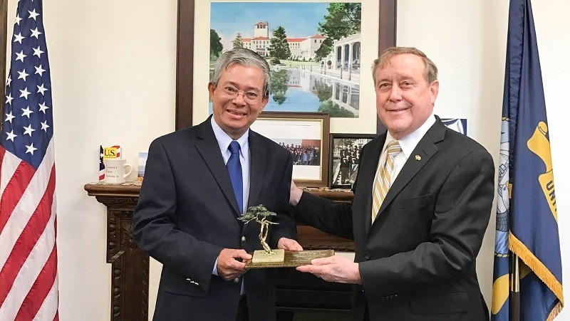 Ambassador Pham Quang Vinh and Vice Admiral Ronald Route