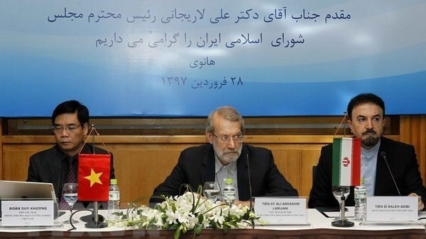 Speaker of the Parliament of Iran Ali Ardeshir Larijani (centre) at the Vietnam-Iran Business Forum (Photo: VNA)