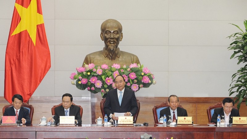 Prime Minister Nguyen Xuan Phuc addressing the meeting (Photo: NDO/Tran Hai)