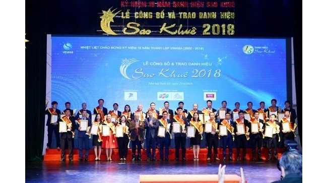 This year’s Sao Khue Awards have been presented to 73 outstanding software products and IT services. (Photo: ictnews.vn)