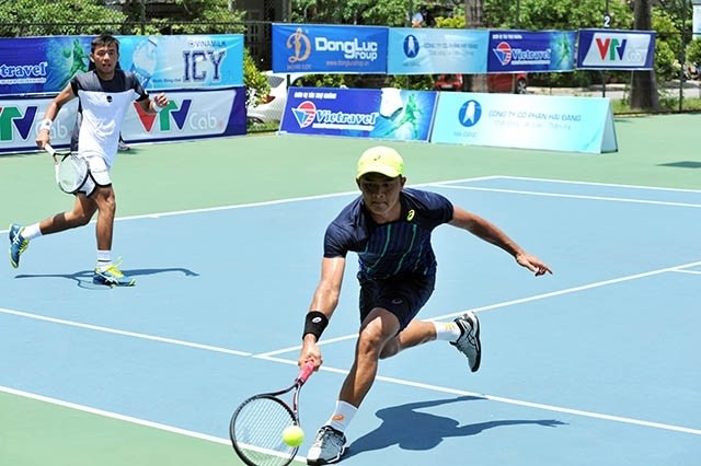 Vietnamese tennis players Le Quoc Khanh and Ly Hoang Nam