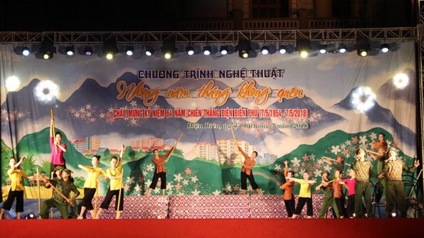 The gala performance to mark the 64th anniversary of Dien Bien Phu Victory (Source: Bao Dien Bien Phu)