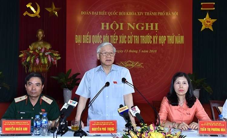 Party General Secretary Nguyen Phu Trong speaks at the session. 