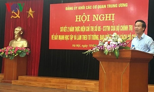 Politburo member, Secretary of the Party Central Committee (PCC) and head of the PCC’s Commission for Communication and Education, Vo Van Thuong, attended and chaired the conference.