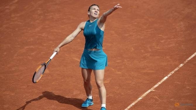 Simona Halep in action during her match against Taylor Townsend (US) on day five of the 2018 French Open at Roland Garros. (Photo: Reuters)