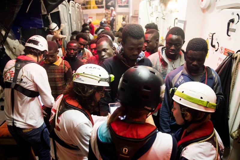 A group of migrants on the ‘Aquarius’ on Saturday (June 9) night. (Photo: El País)