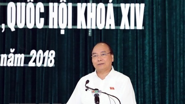 Prime Minister Nguyen Xuan Phuc at the meeting with voters in Tien Lang district, Hai Phong city (Photo: VNA)