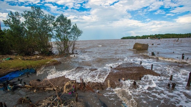 Coastal erosion in the Mekong Delta
