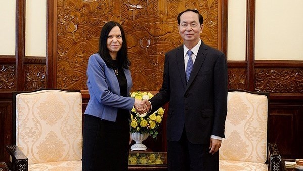 President Tran Dai Quang receives outgoing Polish Ambassador to Vietnam Barbara Szymanowska in Hanoi on June 21. (Photo: VOV)