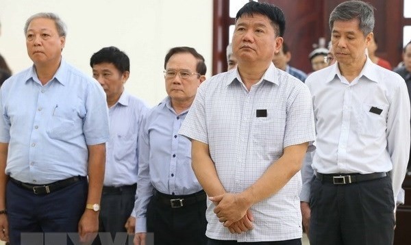 Dinh La Thang and his accomplices at the court (Source: VNA)