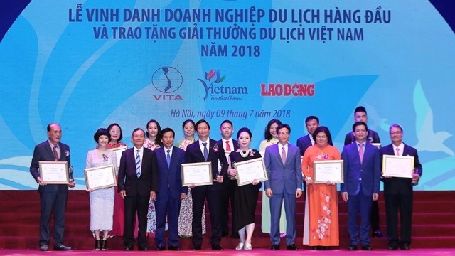 Winners of Vietnam Tourism Awards 2018 honoured at the ceremony (Photo: VGP)