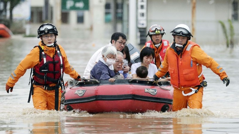 Streets have been flooded in Kurashiki, Okayama.(Photo: Sky News)