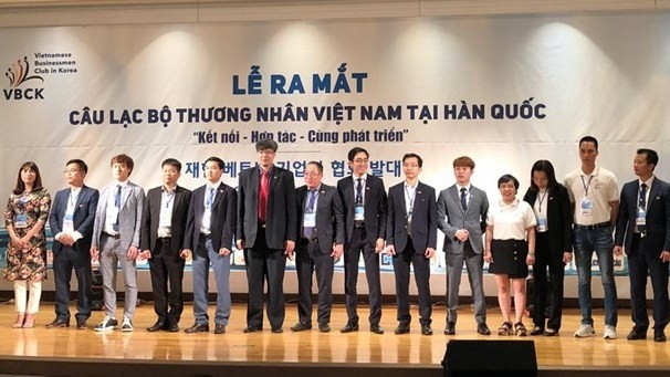 The ceremony to launch the Vietnamese Businessmen Club in the Republic of Korea 
