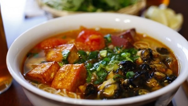 Snail noodle soup: A dish brings the breath of Hanoi