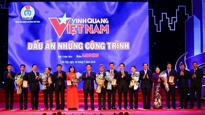 The "Vietnam Glory" programme 2018 honours eight exemplary works. (Photo: laodong.vn)