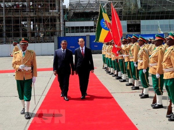 The leaders of Vietnam and Ethiopia pledge to bring the relationship between two countries to a new hight.