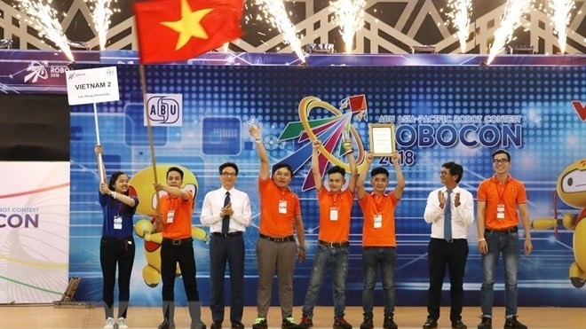 Vietnamese team triumphs at 2018 ABU Robocon contest (Photo: VNA)