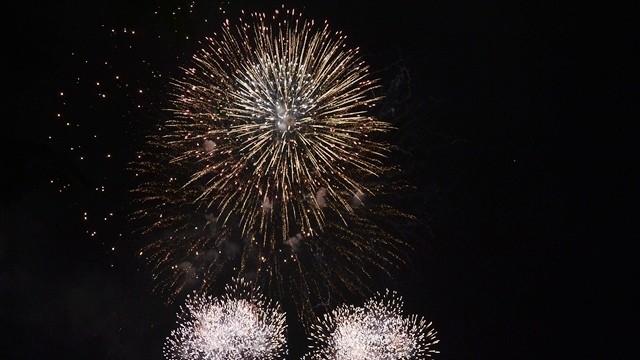 A fireworks display in Ho Chi Minh City (Photo: Manh Hao)