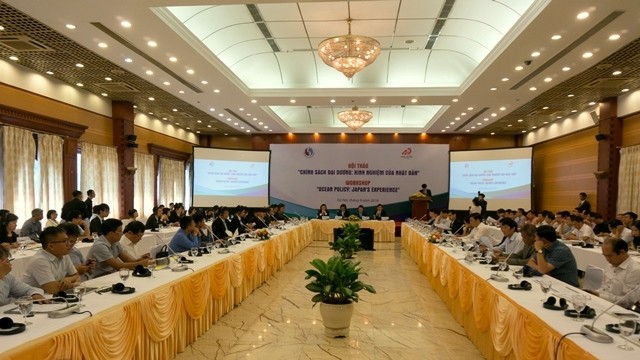 The international seminar discusses the experience of both the Japanese and Vietnamese sides in marine economic development and ocean policy.