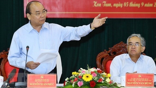 PM Nguyen Xuan Phuc speaks at the working session. (Source: VNA)