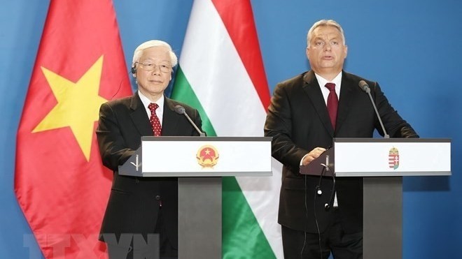 General Secretary of the Communist Party of Vietnam ’s Central Committee Nguyen Phu Trong (L) and Hungarian Prime Minister Viktor Orban (Source: VNA)