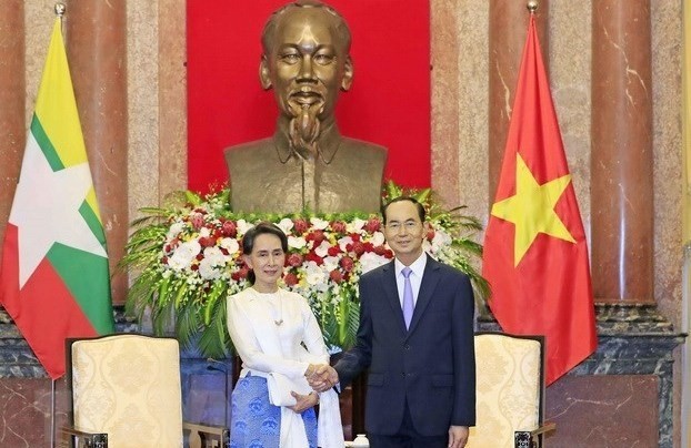 President Tran Dai Quang and Myanmar’s State Counsellor Aung San Suu Kyi (Photo: VNA)